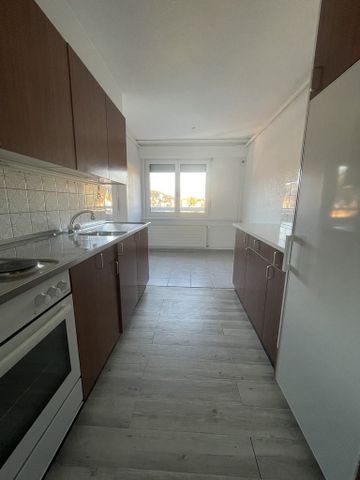 BEAU LOGEMENT PROCHE DE TOUTES COMMODITES - Foto 3