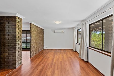 Spacious Family Living in a Super Convenient Location - Photo 4