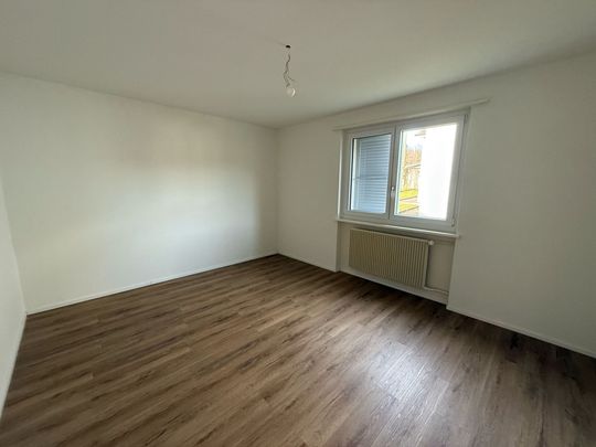 Bévilard, beautiful renovated apartment 4.5 pcs with balcony - Photo 1