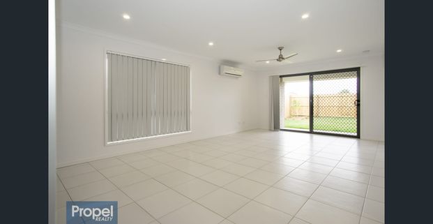 Modern, family home - Photo 1