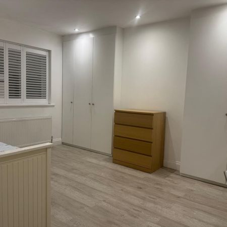 Room in a Shared House, Green Lane, SW16 - Photo 3