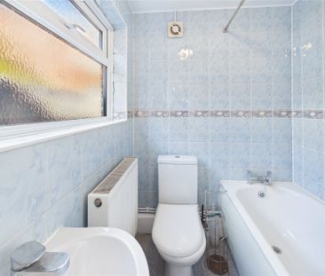 2 bedroom House in Watlington Street, Reading - Photo 4