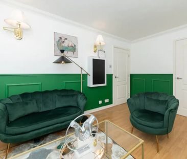 1 bed Apartment To Let - Photo 1