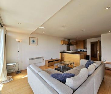 2 bedroom apartment to rent - Photo 2