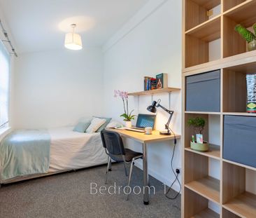 Room 1 - Photo 5