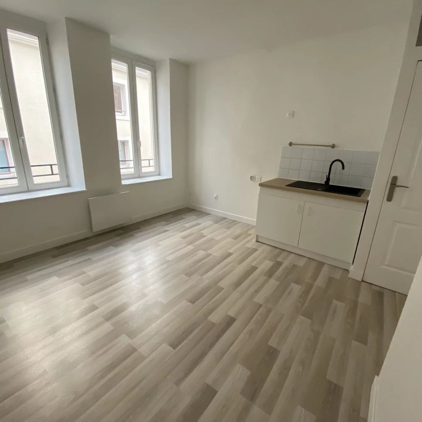 Location Appartement 3 pièces 62m² BOULOGNE SUR MER 62200 - Photo 1