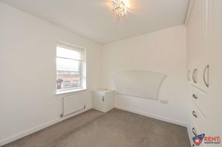 3 bedroom semi-detached house to rent - Photo 4