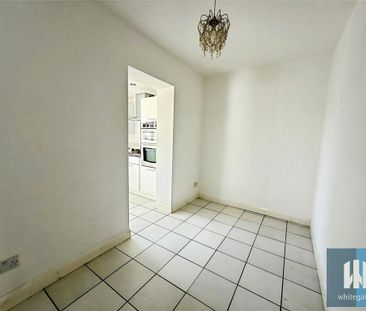 2 bedroom semi-detached house to rent - Photo 3