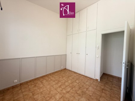 Location Maison 5 pièces 137m² PETIT BOURG 97170 - Photo 2