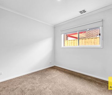 A Home That Speaks for Itself! - Photo 4