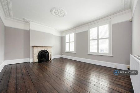 3 bedroom maisonette to rent - Photo 4