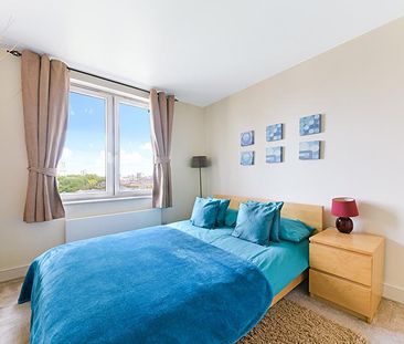 2 bedroom flat to rent - Photo 4