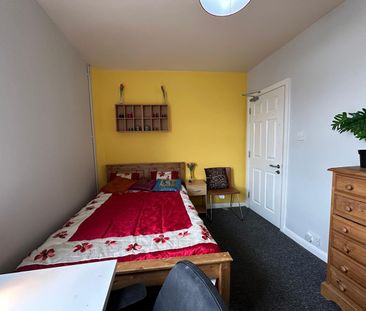 Room in a Shared House, Southampton Street, RG1 - Photo 1