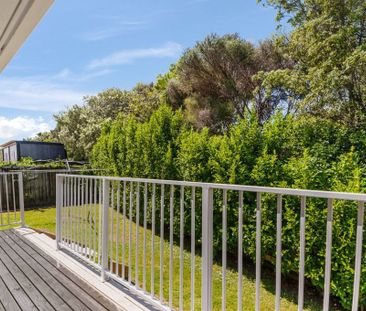 Tidy Family Home - Photo 2