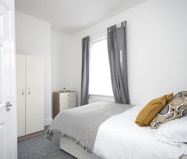 1 bedroom in a house share to rent - Photo 1