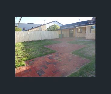 7 Short Street, Safety Bay, WA 6169 - Photo 1