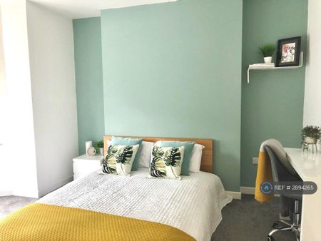1 bedroom in a house share to rent - Photo 5