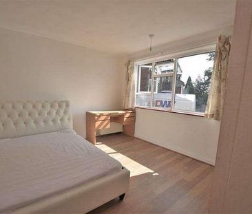 Southampton, SO17 - Photo 3