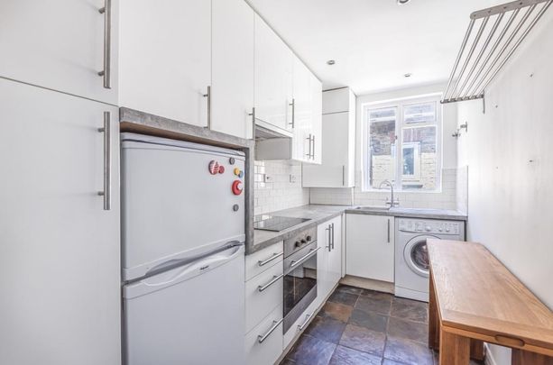 2 bedroom flat to rent - Photo 1