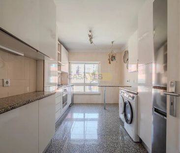 Apartment T3 in Santo António, Lisboa - Photo 6