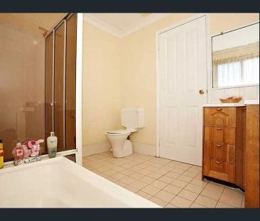 1/113 Metella Road, Toongabbie NSW 2146 - Photo 1