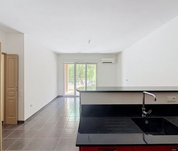 Location Appartement 2 pièces 48m² PUGET SUR ARGENS 83480 - Photo 4