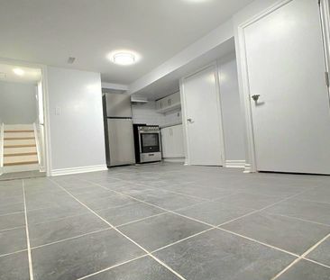 For Lease - 408 Strathmore Boulevard Unit# Basement, Toronto, Ontario - Photo 5