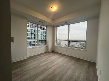 For Lease - 30 Elm Drive Unit# 2302, Mississauga, Ontario - Photo 5