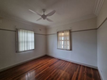 17a Commerce Street, 2430, Taree Nsw - Photo 3