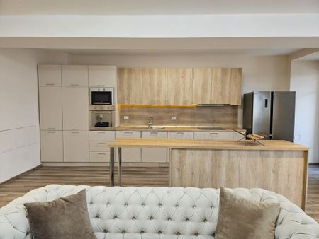 Apartament 4 Camere Spatios si Elegant - Photo 5