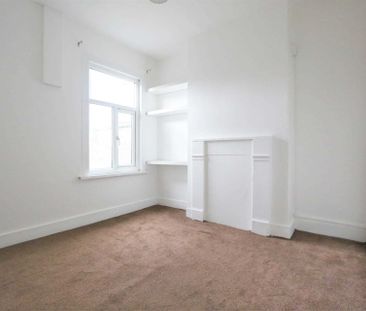 Price £3,100 pcm - Available Now - Unfurnished - Photo 6