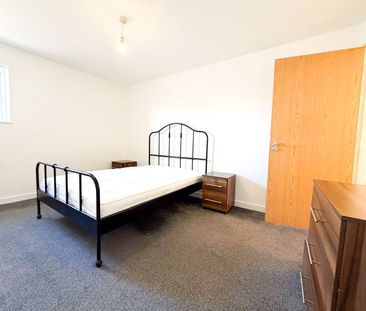 Ladywell Point, Pilgrims Way, Salford, Greater Manchester, M50 1AZ - Photo 3