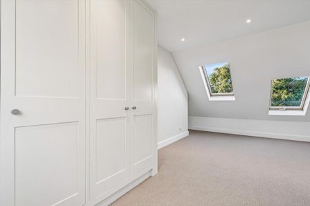 3 bedroom flat to rent - Photo 2