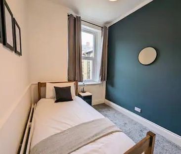 Avenue Road - Photo 6