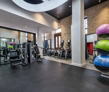 1188 Rue St Antoine O. - Photo 5