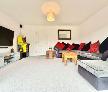 3 bedroom end of terrace house to rent - Photo 1