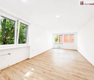 Pronájem bytu 2+1 s lodžií, 75 m - Fotografie 6