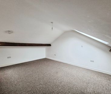 Courtybella Terrace, NEWPORT - Photo 6