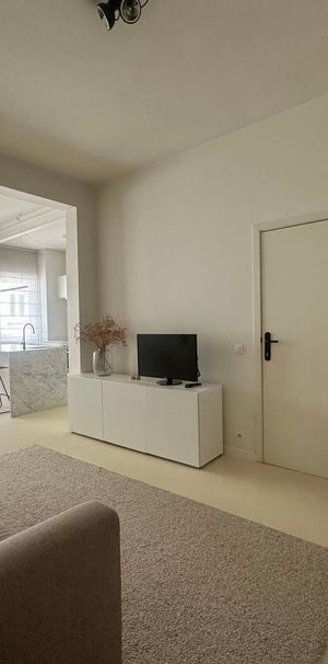 Appartement te huur in Antwerpen voor € 1.300 met 1 slaapkamer - Photo 1