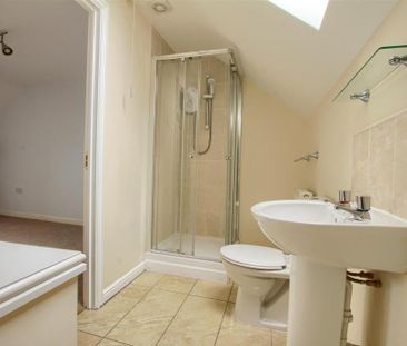 3 bedroom semi-detached house to rent - Photo 1