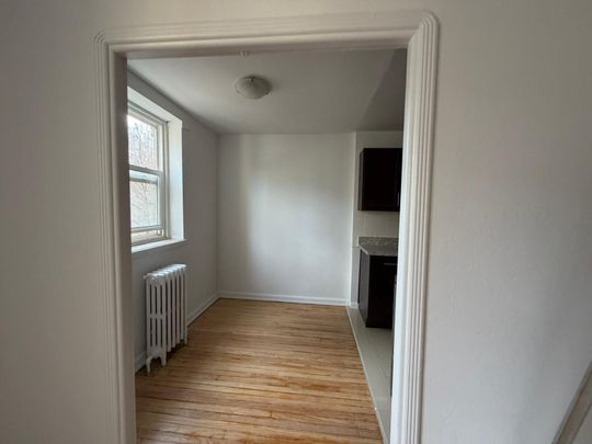 For Lease - 8 Mallory Gardens Unit# 23, Toronto, Ontario - Photo 1