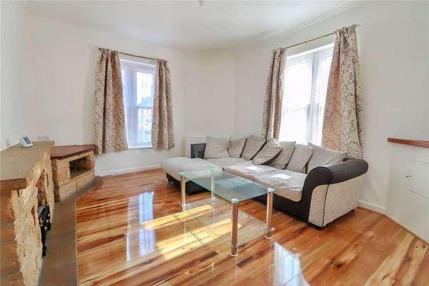 Stuart Place, Oldfield Park, Bath, BA2 - Photo 1