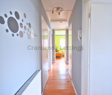 2 bedroom flat to rent - Photo 3