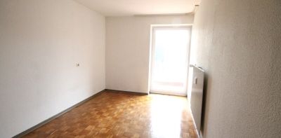 Zentrumsnahe Wohnung mit Balkon und Tiefgarage - Photo 2