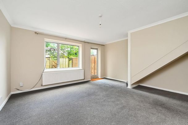 3 bedroom terraced house to rent - Photo 1