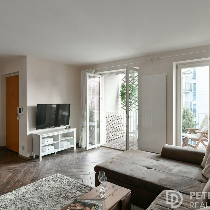 Pronájem bytu 3+kk 68 m² - Fotografie 1