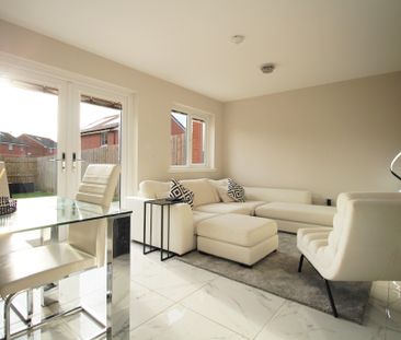 Broomfield Crescent, Barmulloch, Glasgow - Photo 3