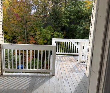 Occasion, beau 41/2, rénové au complet, 750$ - Photo 2