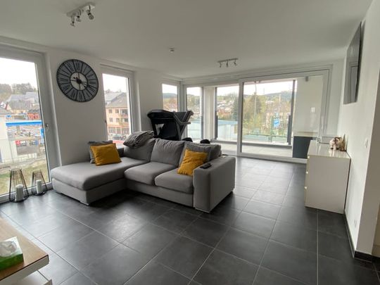 Appartement te huur - Photo 1