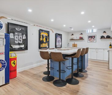 For Lease - 72 Pointon Street, Aurora, Ontario - Photo 6